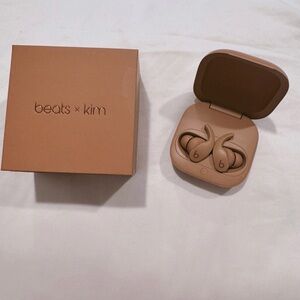 Beats x Kim Wireless Earbuds in Brown